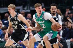 扬尼斯·阿德托昆博介入化解湖人比賽(sài)球争议