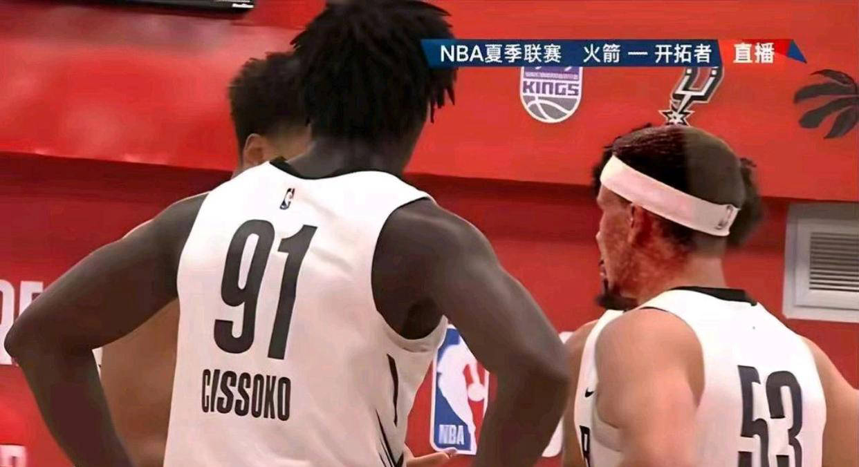NBA夏季联赛：杨瀚森表现出色，利拉德续约开拓者队