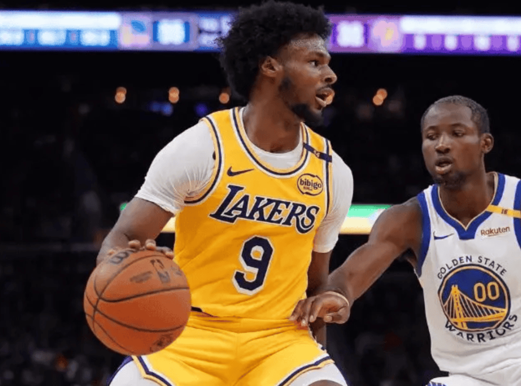 完成单臂补扣！布朗尼两场季前赛表现低迷，还能打NBA吗？