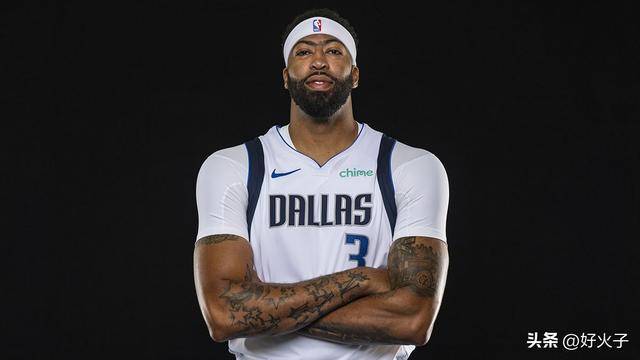 帕金斯表示，他对安东尼·戴维斯感到失望，因为他身体状况不佳